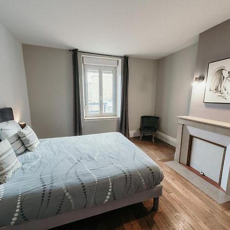 Appartement D'Alexandre Hyper Centre-Ville Charleville-Mézières Buitenkant foto