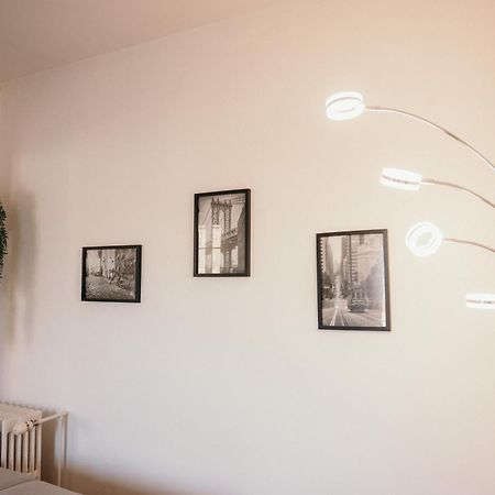 Appartement D'Alexandre Hyper Centre-Ville Charleville-Mézières Buitenkant foto