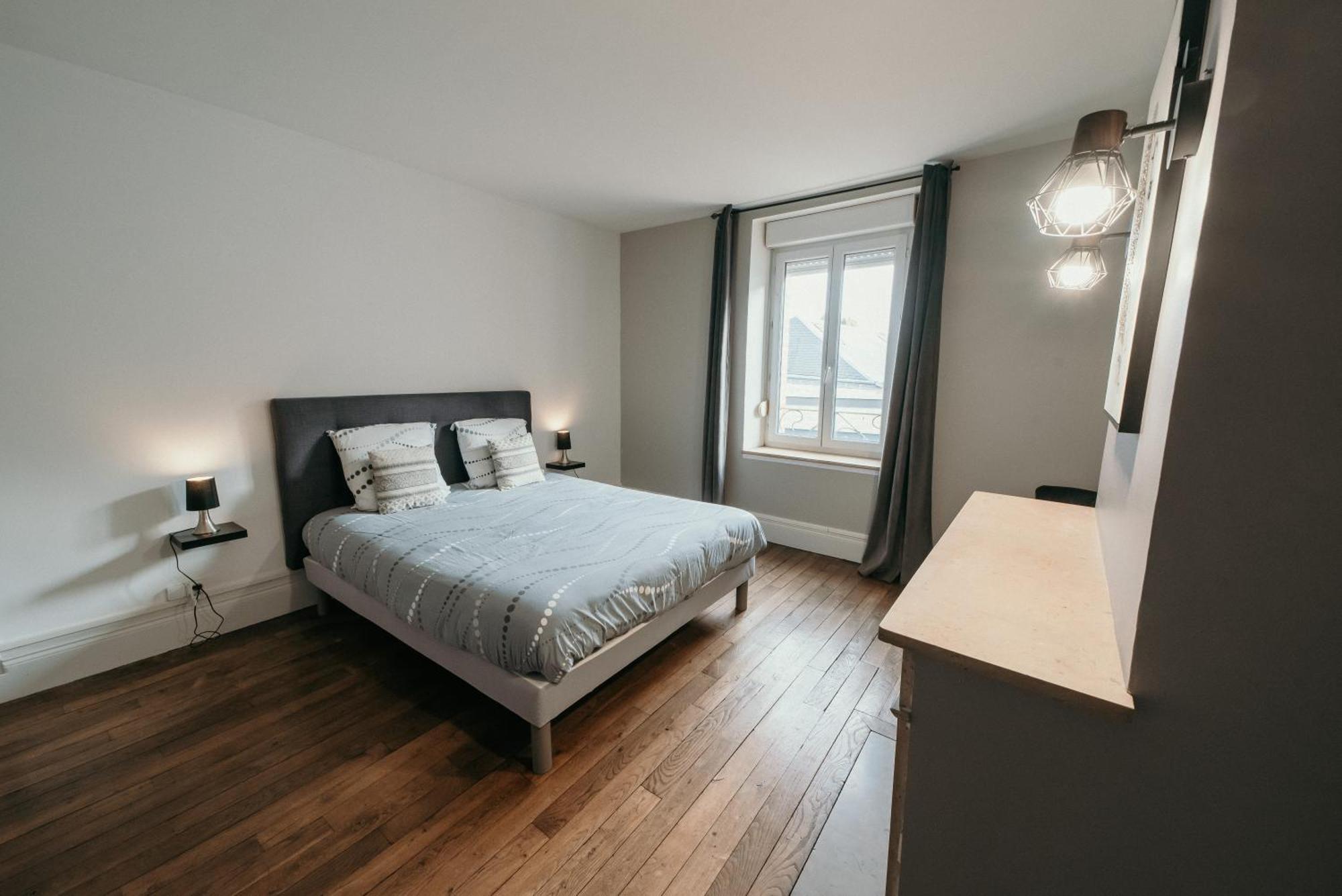 Appartement D'Alexandre Hyper Centre-Ville Charleville-Mézières Buitenkant foto