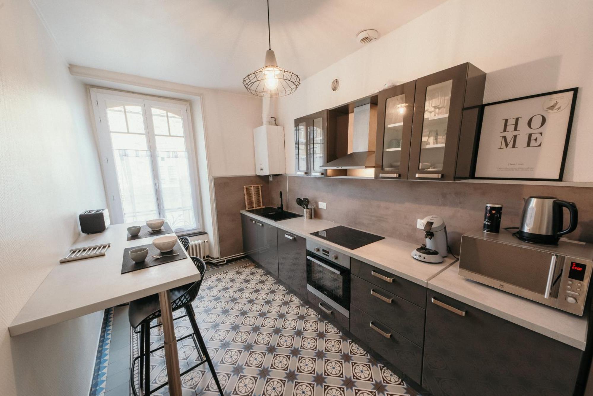Appartement D'Alexandre Hyper Centre-Ville Charleville-Mézières Buitenkant foto